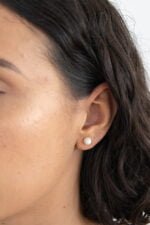 BROQUEL ALIA ORO 10K PERLA NATURAL ZIRCONIA BISEL GDE - Imagen 2