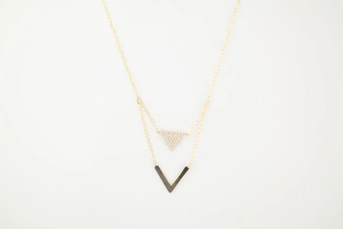 GARGANTILLA GENESIS TRIANGULOS ZIRCONIAS ORO 10K - Imagen 3