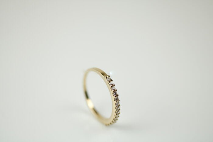 ANILLO RUTH ORO 10K MEDIA CHURUMBELA ZIRCONIAS - Imagen 3