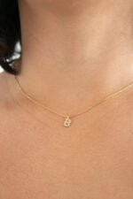 DIJE CON CADENA LETRA A-Z PLATA BAÑO ORO - Imagen 3