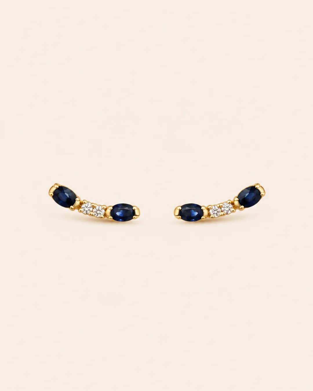 PAR ARETES ORO 14K CURVOS ZAFIRO 10PTS Y DIAMANTES 4PTS - Imagen 1