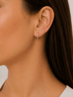 ARRACADA 1 PZA ORO 14K DIAMANTES NAT 5 PTS 1 LINEA 1CM DIAMETRO - Imagen 2