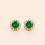 PAR ARETES ORO 14K DIAMANTES NATURALES 23pts ESMERALDA NATURAL .90CT CTE BRILLANTE